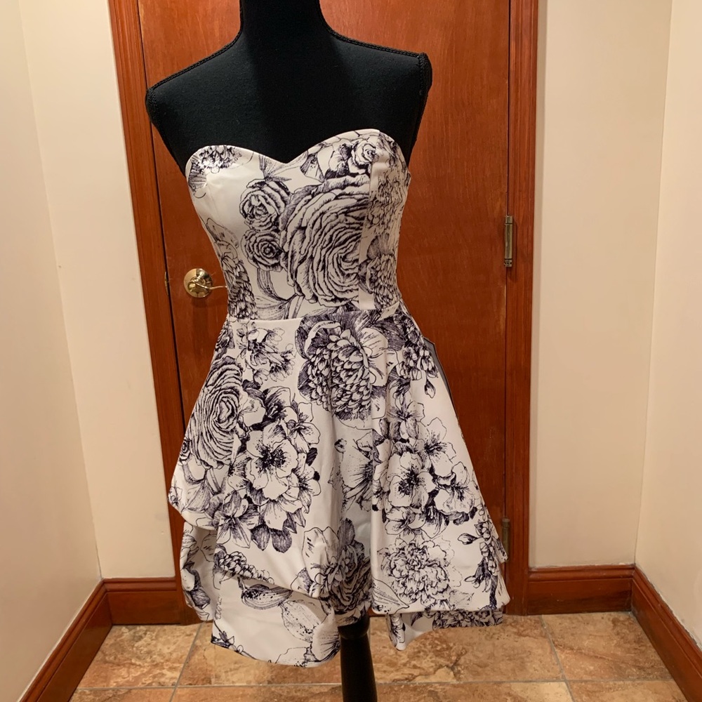 Strapless dress, size 3/4, new!